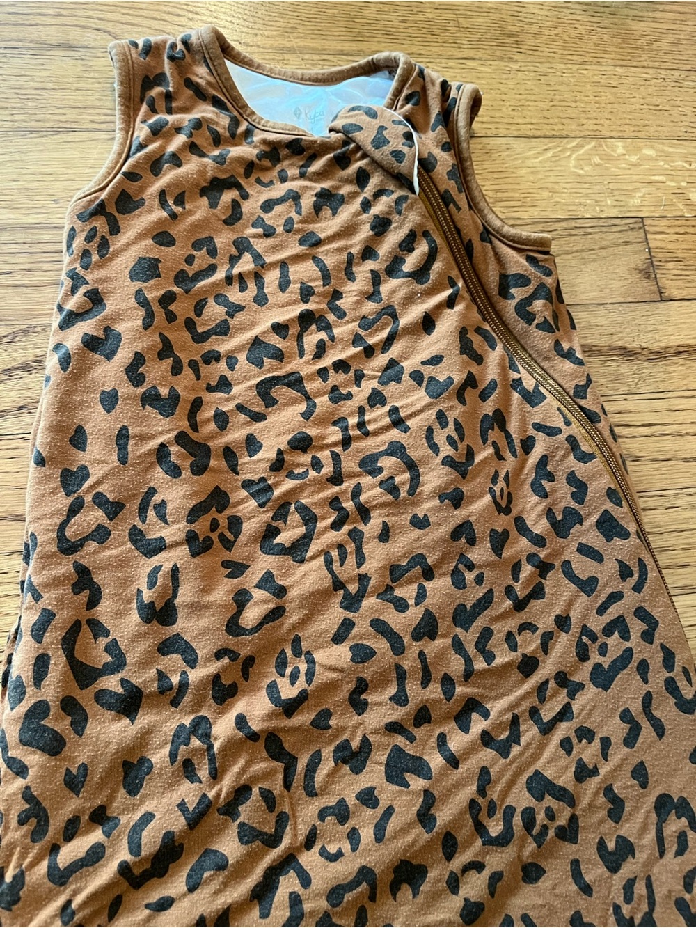 🐆 💖 1.0 TOG Kyte Baby Medium Sleep Sack in Leopard Print